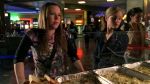 Filename=Veronica_Mars_3x17_085.jpg
Filesize=153KB
Dimensions=624x352
Date added=May 09, 2007 Veronica_Mars_3x17_085.jpg